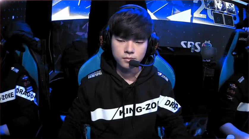 它不仅折射 它不仅折射