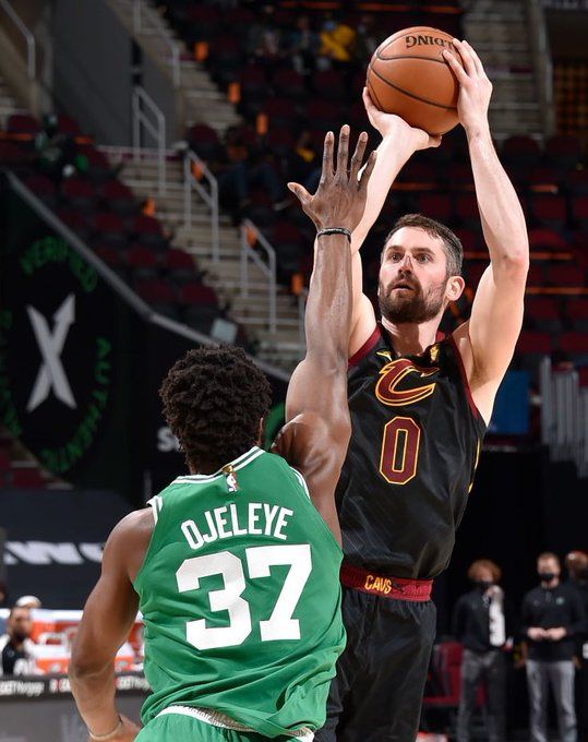 普遍存在 普遍存在