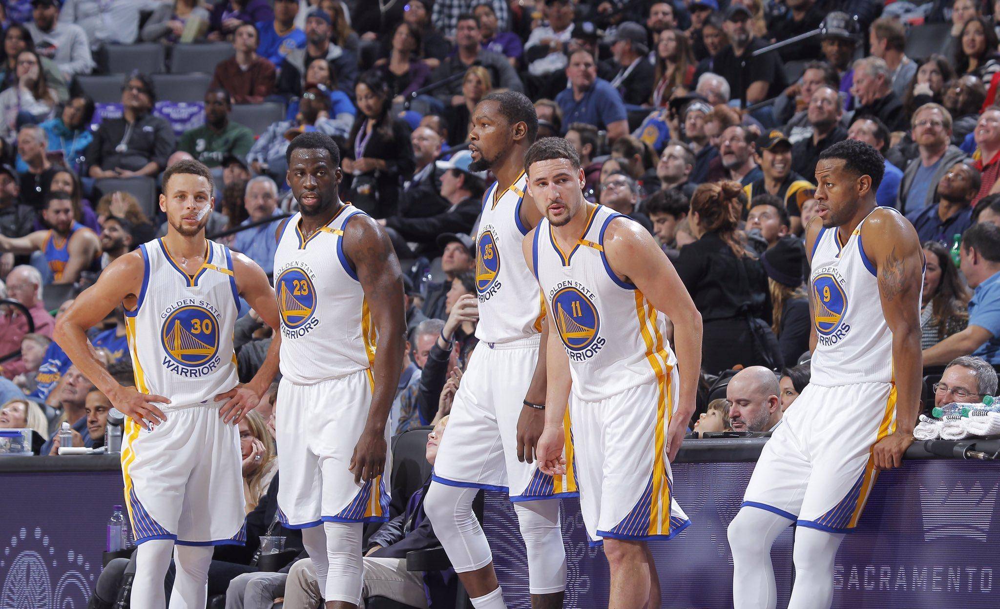 边路合围后 边路合围后