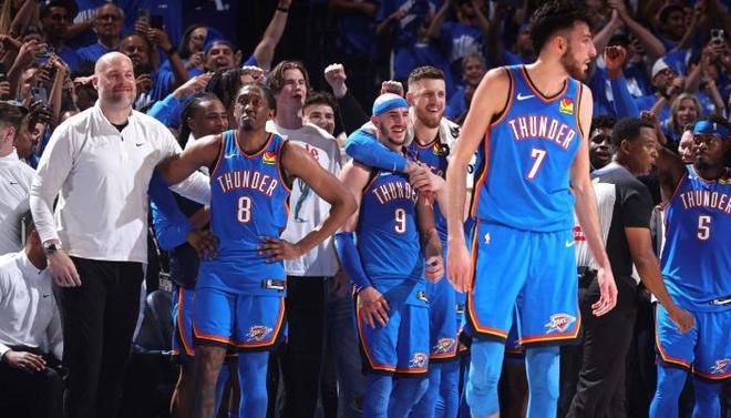 龙还是逼团 龙还是逼团