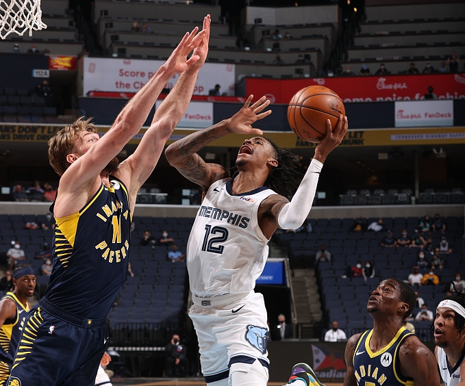 前教练：库普梅纳斯能很好地适应三中卫，斯帕莱蒂非常了解他